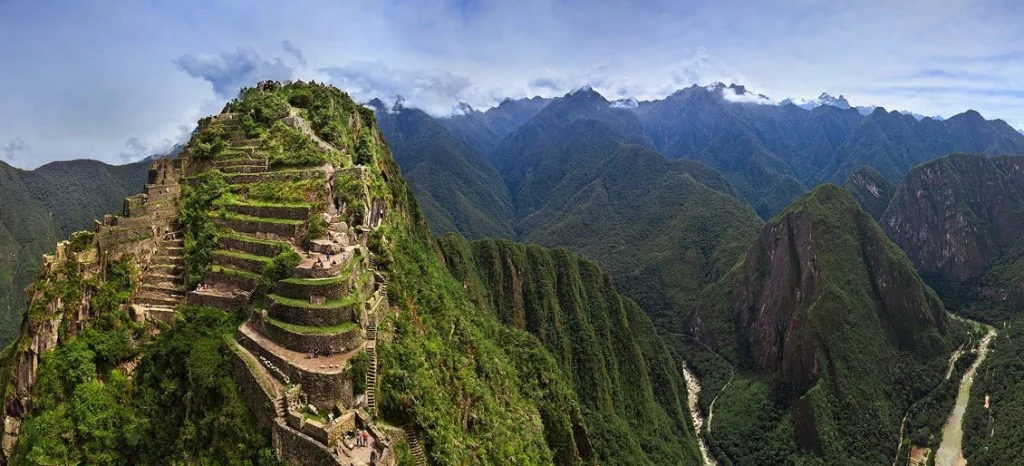 Montaña de Huayna Picchu, desde donde se puede ver el Machu Picchu