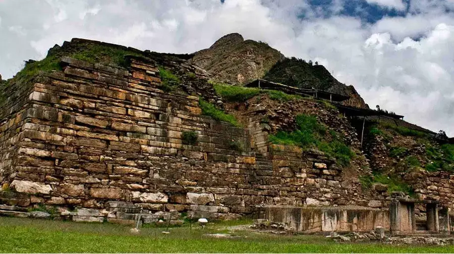 Sitio arqueológico de Chavín de Huantar cerca de Huaraz
