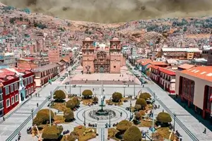 Plaza Central de la ciudad de Puno